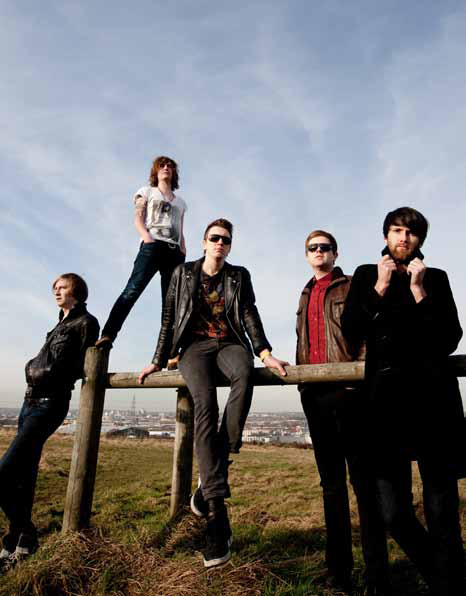 The Pigeon Detectives, somewhere in a field, in Rothwell, alright.....
